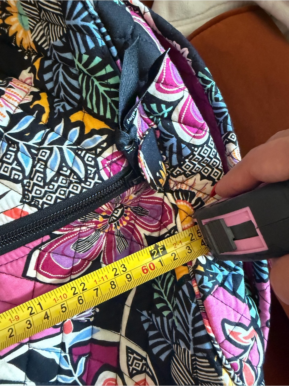 The Vera Bradley XL Traveler Duffel in Kauai Floral - Picture 4 of 4
